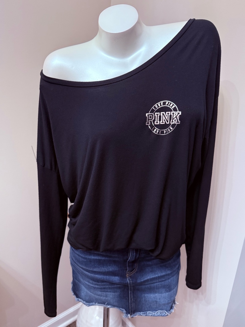 PINK Victoria’s Secret Oversized L/S Tee Off Shoulder Black Silver Sz Large